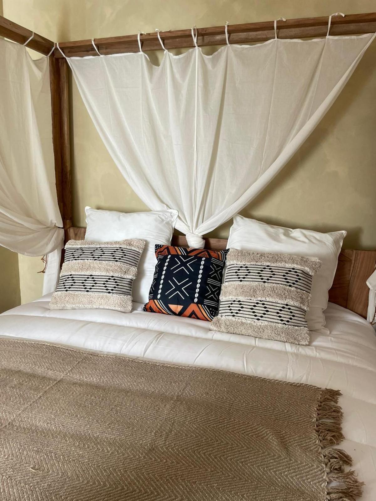 Serengeti Safari Room Sigean Exteriör bild